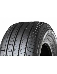 Yokohama ADVAN V61 235/60 R18 103H